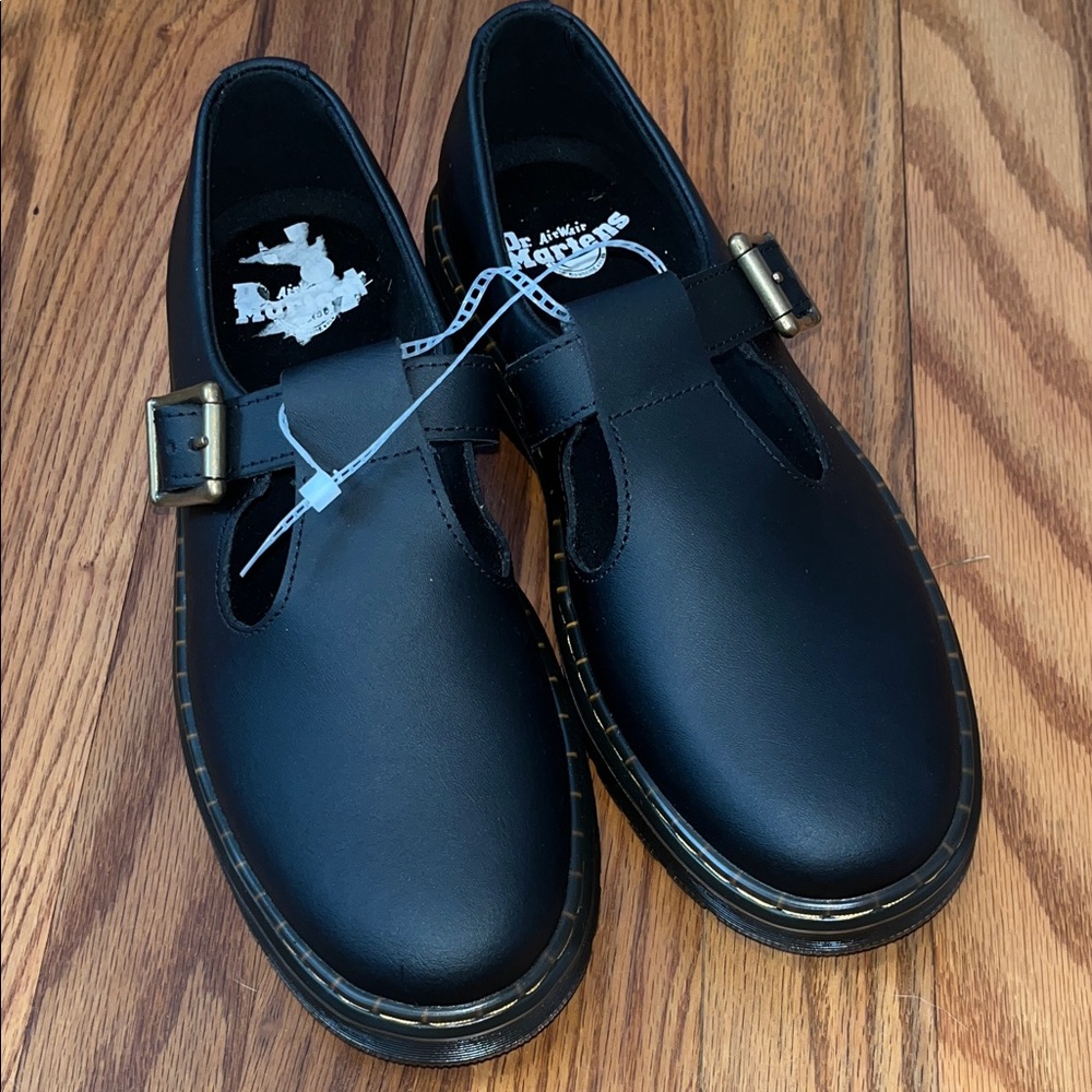 Black Leather Buckle Shoes